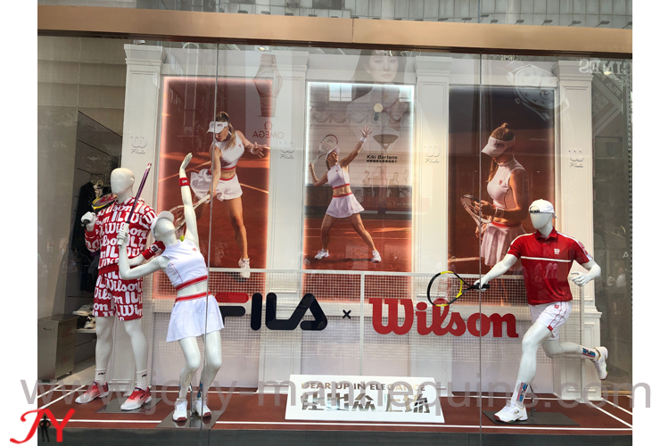CATCH YOUR EYE-FILA X WILSON WINDOW WITH SPORTS PLAYING TENNIS MANNEQUINS